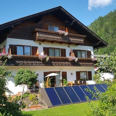Haus Dorfer Lägenhet Döbriach Exteriör bild